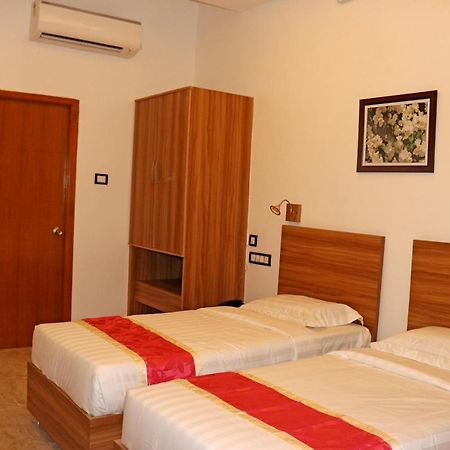 Gulnaar Guest House Chennai Extérieur photo